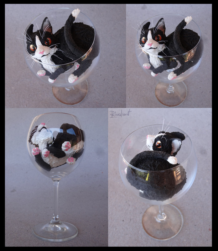 sculpture glass kitty Cat in the glass 