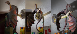 drogon_on_the_wall_web.jpg
