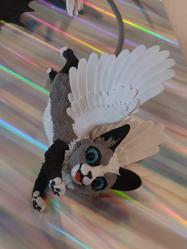  art cat sculpture EF26 Not the best background for it but it's all I have right now XD