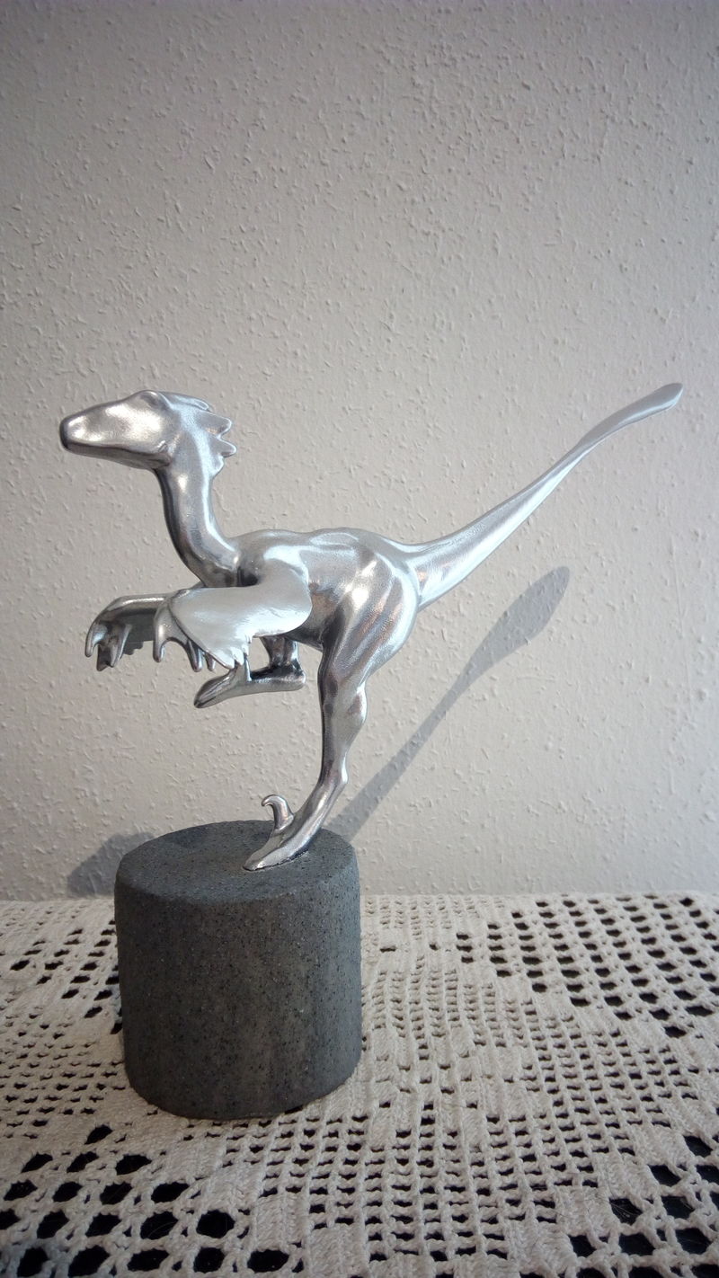  raptor dinosaur sculpture silver ef24 eurofurence all shiny and polished and redy to get back dirty :D